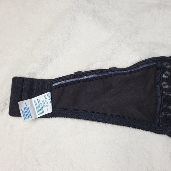 Black Olga Lacy Strapless Bra. 38C. Brand New. - Picture 9 of 12